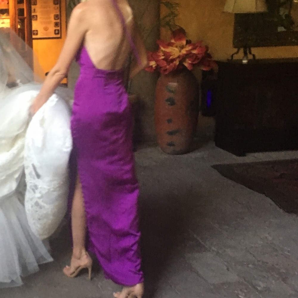 Fame and Partners gown - Picture 2 of 7